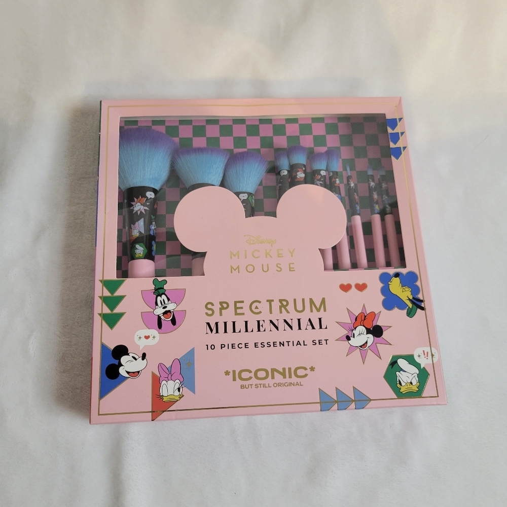 Spectrum Collections Mickey Mouse Iconic Millennial Makeup Brush Set